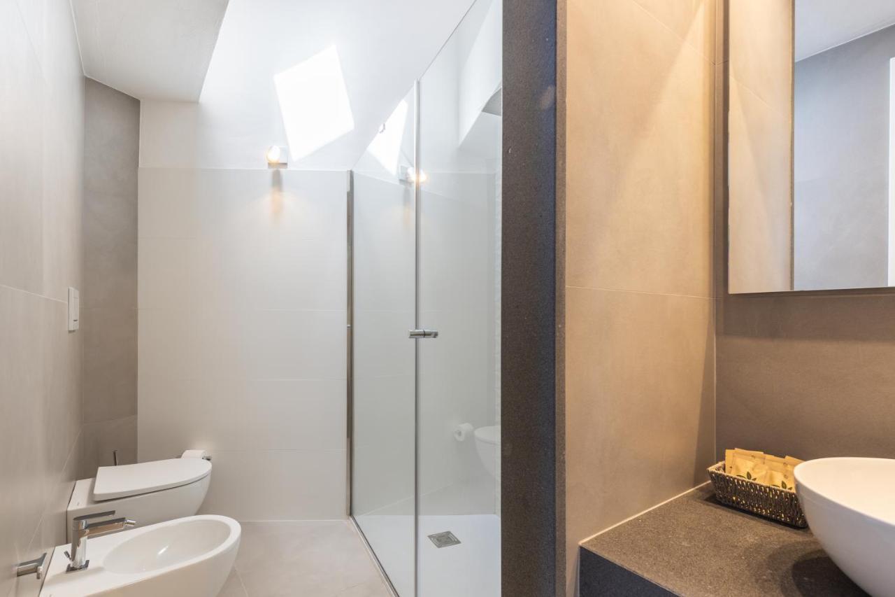 Domu Qirat - Authentic Rooms & Terraces Tortoli Bagian luar foto