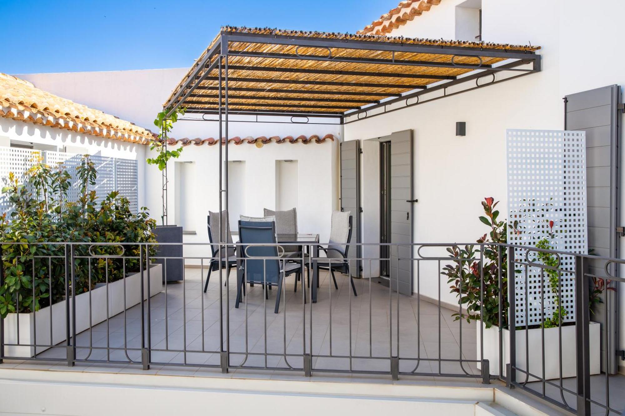 Domu Qirat - Authentic Rooms & Terraces Tortoli Bagian luar foto